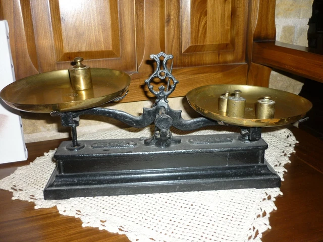 Balance de métier , ancienne , laiton , fonte , France , 1900