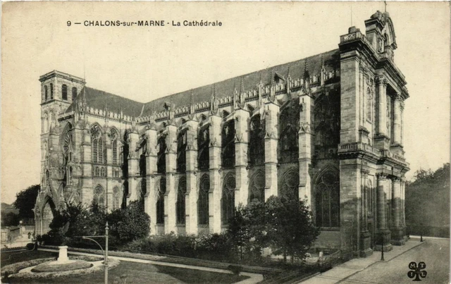 CPA AK CHALONS-sur-MARNE - The Cathedral (363660)