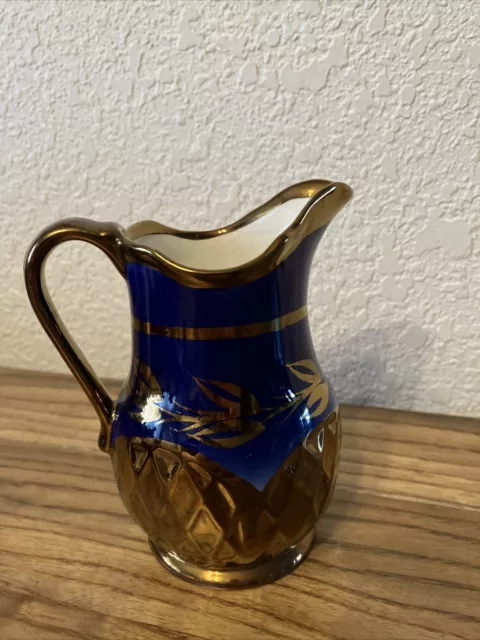 4.5”  Wade pitcher hand painted England. Some Wear In Last 2 Picts