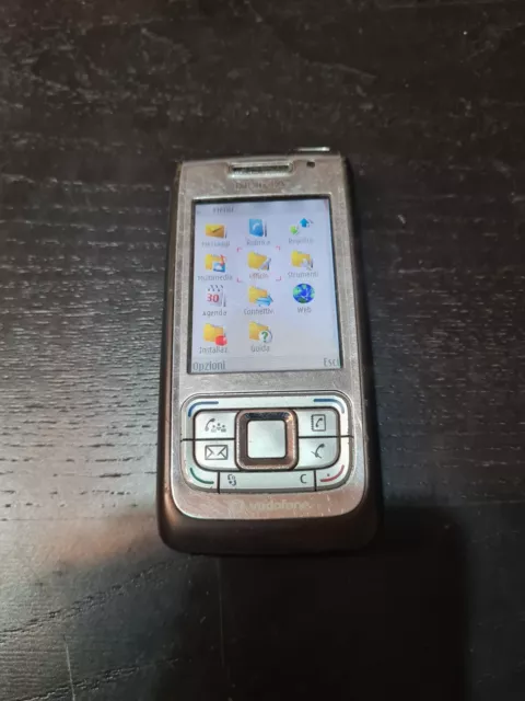 NOKIA E65 con alimentatore originale