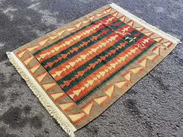 Vintage Hand Made Rug, Persian Wool Flat Cream Carpet (4Ft X 3Ft) Kilim 2