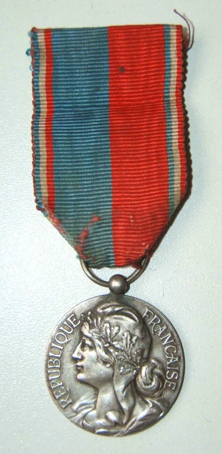 Medaille d'honneur de confédération musicale de France
