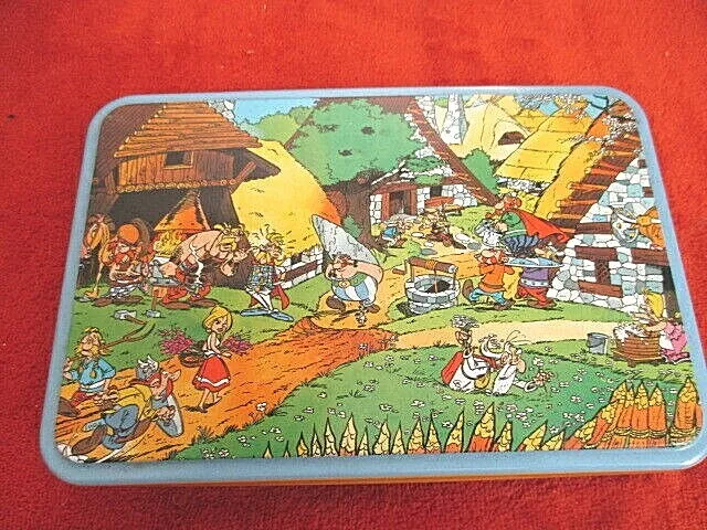 Asterix Boite Métal Le Village 19,5 X 13 Cm  1980'S