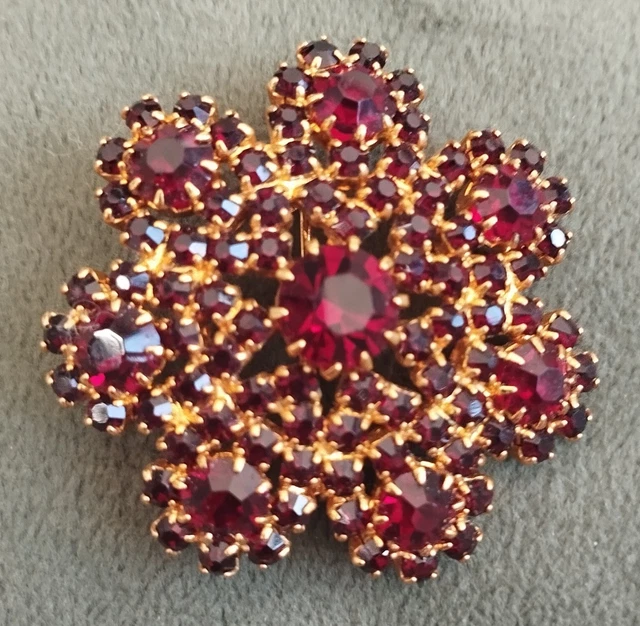 Broche Ancienne En Laiton Avec Grenat De Bohême - Bijou Vintage Longueur 4cm - Occasion Bon état