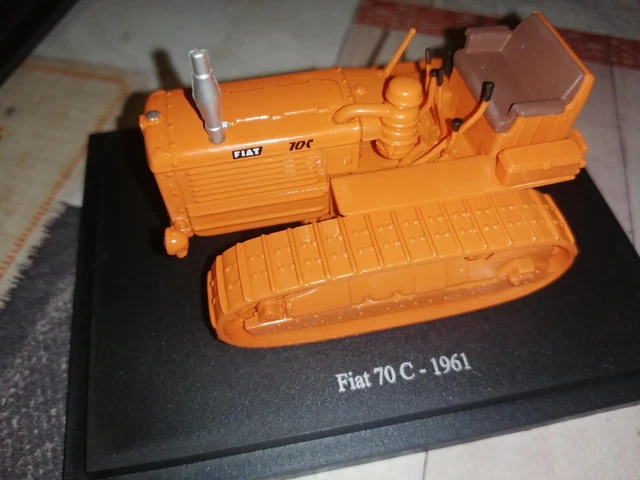 HACHETTE Tracteur Monde Agricole 104 1/43 1:43 Fiat 70C Italie 1961