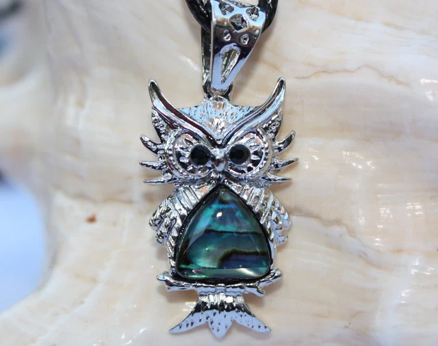 Collier Avec Coquille Nacre Et Perles - Pendentif Sur Cordon, Style Naturel, Neuf Avec étiquettes