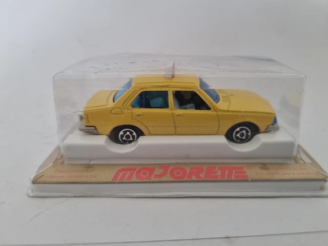 RENAULT 18 Taxi Ancienne MAJORETTE en blister réf 266