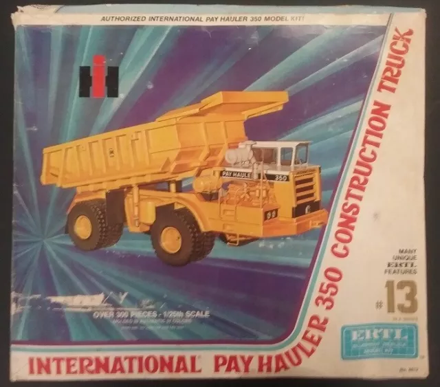 Older Ertl International Payhauler 350 Construction Truck Plastic Kit 1/25 8013