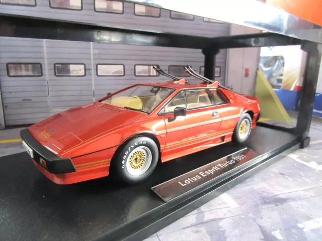 LOTUS Esprit Turbo 1981 wie Bond 007 gold kupfer Movie + Ski KKDC181192 KK  1:18