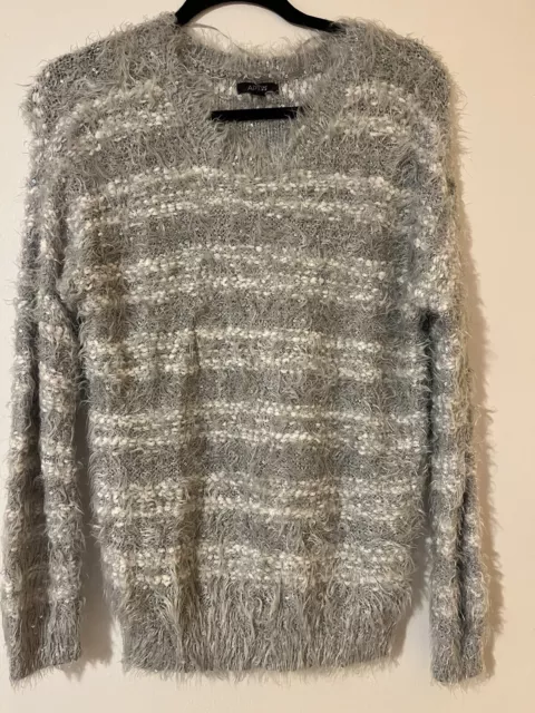 Cozy Woman’s  Sweater 3