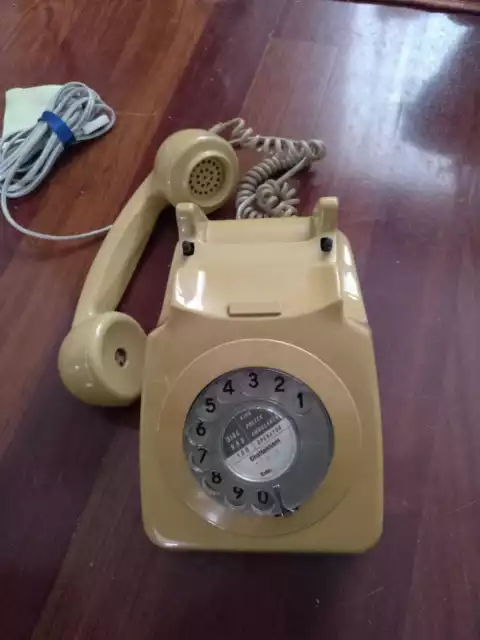 Telefono fijo antiguo