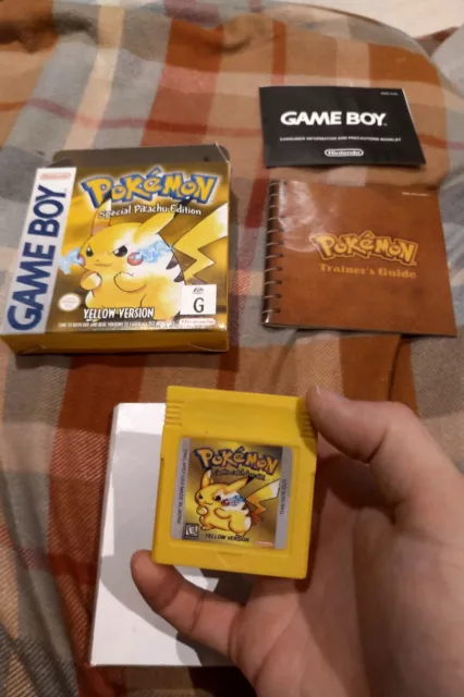 Pokémon: Yellow Version - Special Pikachu Edition complete boxed with Manuel