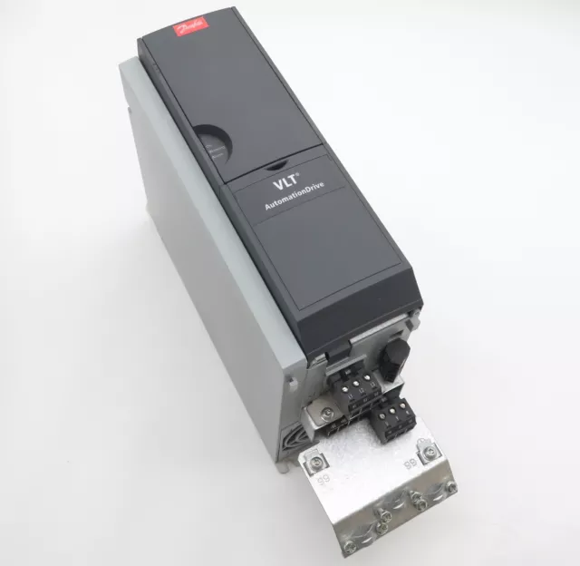 Frequenzumrichter Danfoss FC-302PK55 Frequency Converter 0,55kW 1,8A mit MCA120