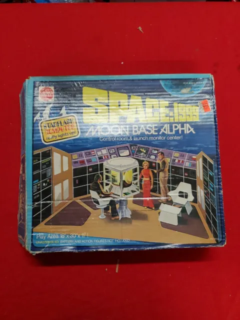 Vintage 1976 Mattel Space 1999 Moon Base Alpha Playset  with Box