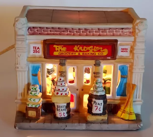 Kroger Grocery & Baking Co. Store ( LIGHTS AND CUSTOMERS INSIDE )