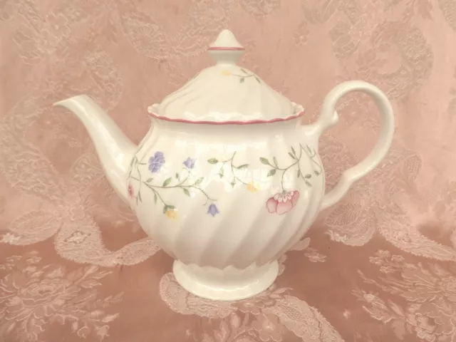 JOHNSON BROS   SUMMER CHINTZ     Tea Pot      ENGLAND