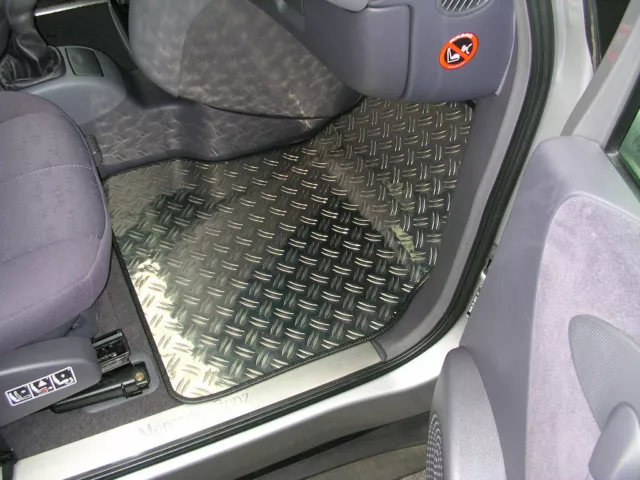 Alu-Fußmatten vorne OPPL passend für Mazda 3 ,J48 Steilheck/Fliessheck 2004-2009 2
