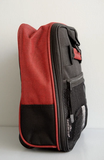 NEW Travelers Club 32" Expandable Collapsible Rolling Duffel Red Black 13x13x32"
