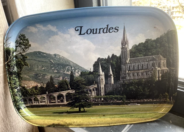 Ancien Plateau souvenir de Lourdes Cathédrale bistro restaurant saint ésotérisme