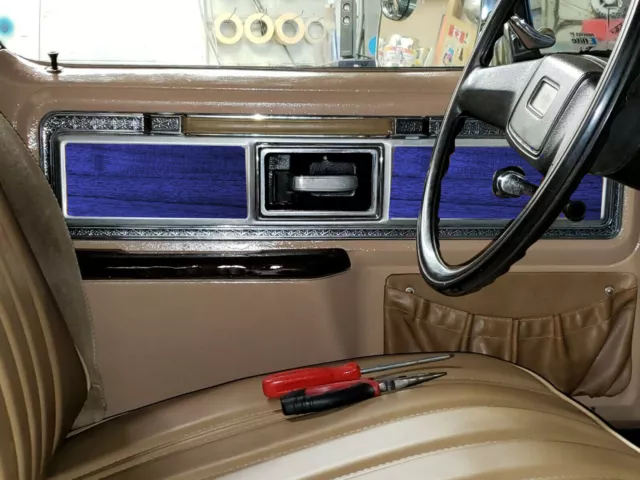Chevrolet C10 Square Body 77-80 wood panel door vinyl decal 6 avail. colors