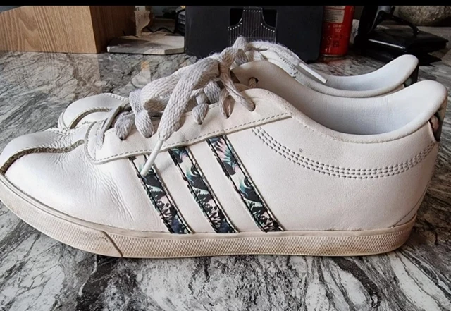 Adidas white courtset best sale floral stripe trainers