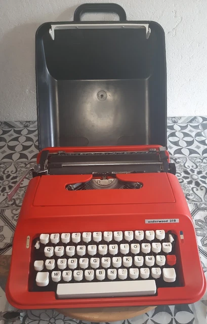 Macchina Da Scrivere Underwood 319 - Rossa