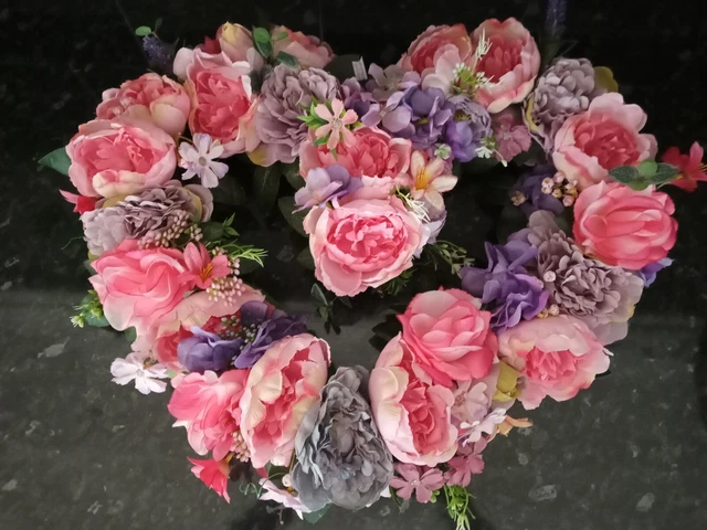 Fiori Artificiali Tomba tributo Funerale Corona Cuore 45 cm