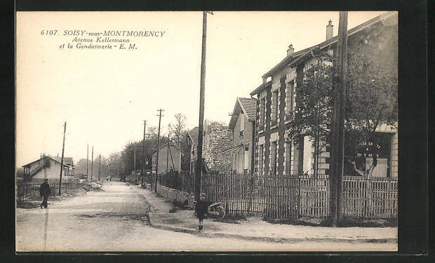 CPA Soisy-sous-Montmorency, Avenue Kellermann and the Gendarmerie