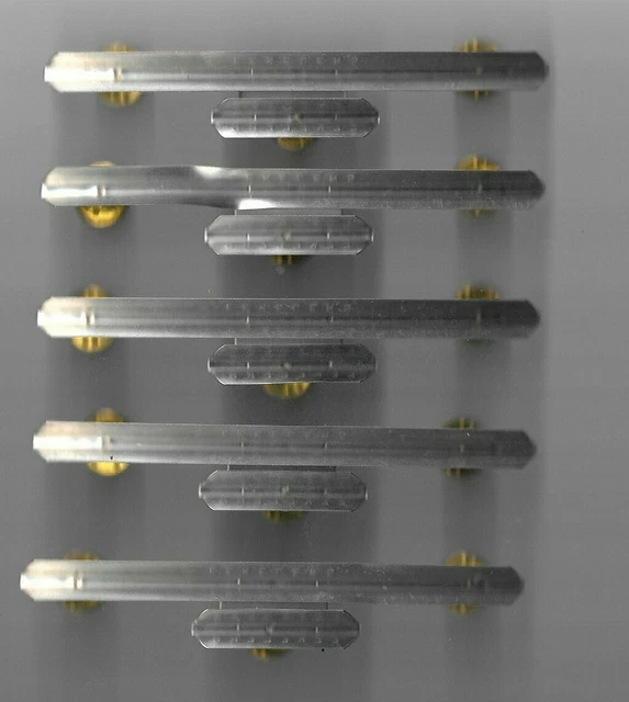 lot de 5 supports/fixations pins pour 4 barrettes de décoration militaires (x4)