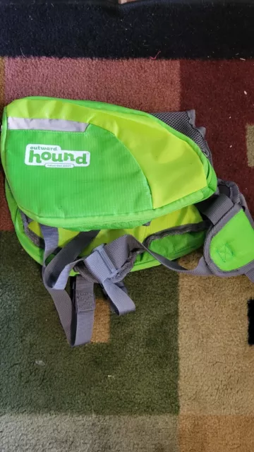 Dog Backpack Harness Hiking Saddlebag Outward Hound Zipper Pockets Green Large