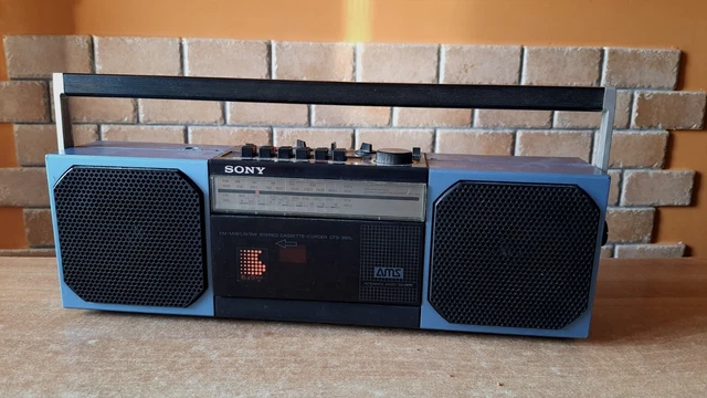 POSTE RADIO CASSETTE SONY CFS-3300L Vintage Fonctionne EUR 90,00 - FR