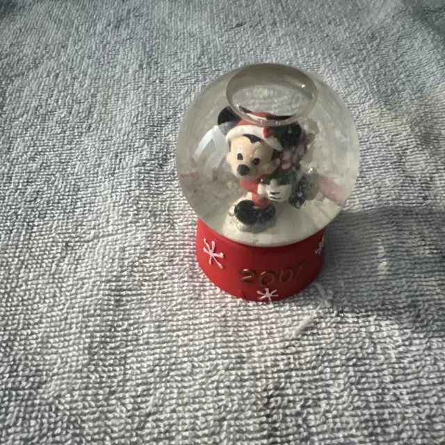 DISNEY MICKEY MOUSE JC Penny Exclusive Mini Snow Globe 2007 Christmas