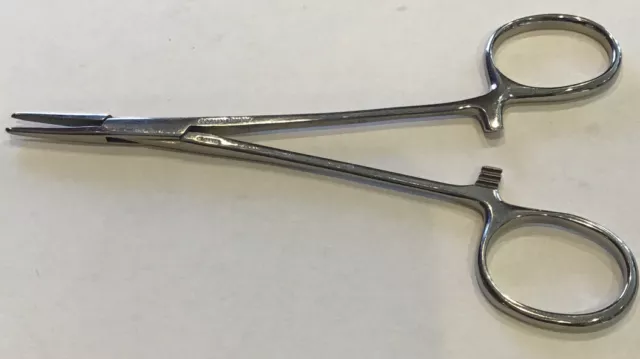 MAKE ME AN OFFER! Codman 33-4000. Halstead mosquito Hemostat. 5”. Straight. NEW