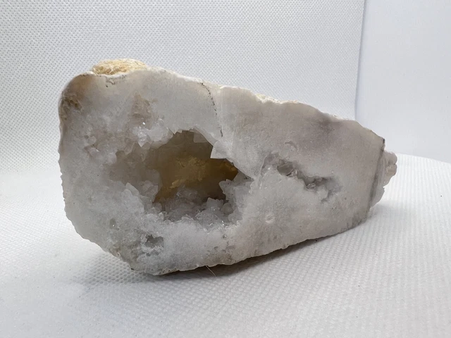 259G Sparkling Druzy White Agate specimen Quartz Crystal 100% Natural Shiny