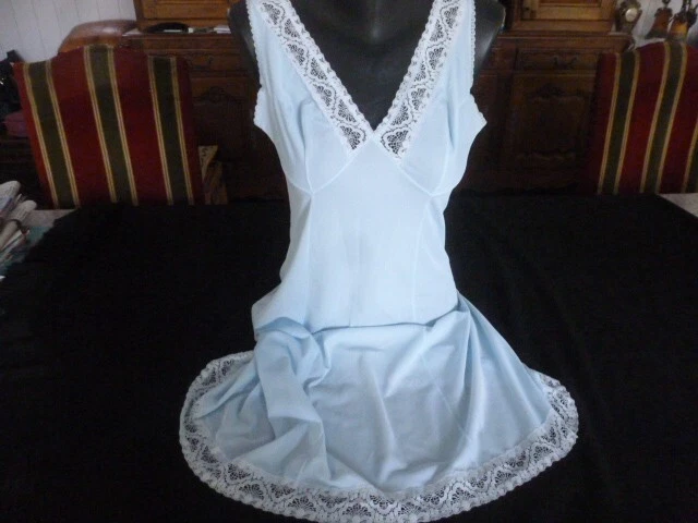 Combinaison & Fond De Robe Vintage Dentelle Rose - Taille 38/40 - Occasion Bon état