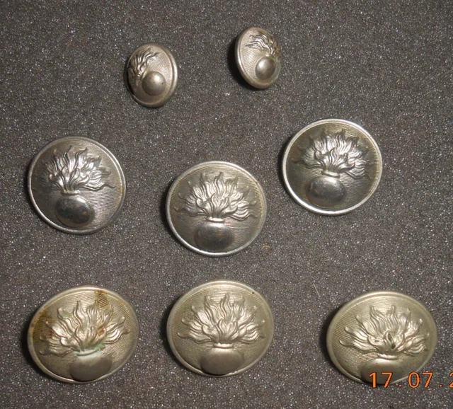 LOT 19 BOUTONS UNIFORME VAREUSE ARTILLERIE M D PARIS 20 MM ET 16 MM M424 Imgx500 5264