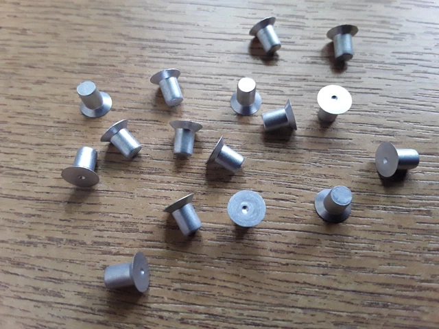 Rivetto antisommerso alluminio solido 1/8"" x 3/16"" finitura anodizzata qty 16