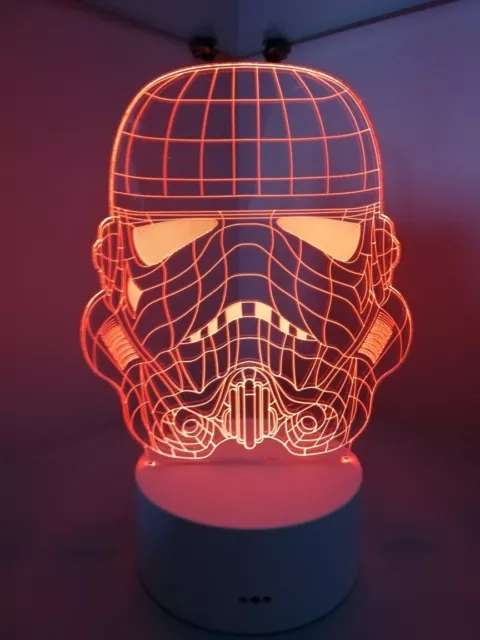 LAMPE VEILLEUSE 3D - série  STAR WARS - STORMTROOPER -  16 couleurs + pilote