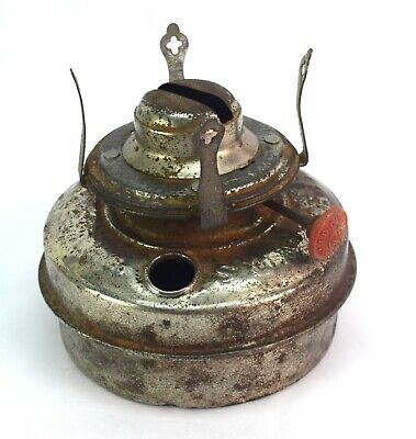 Old Vintage Kerosene Oil Lamp / Lantern Made In India Collectible. G68-68