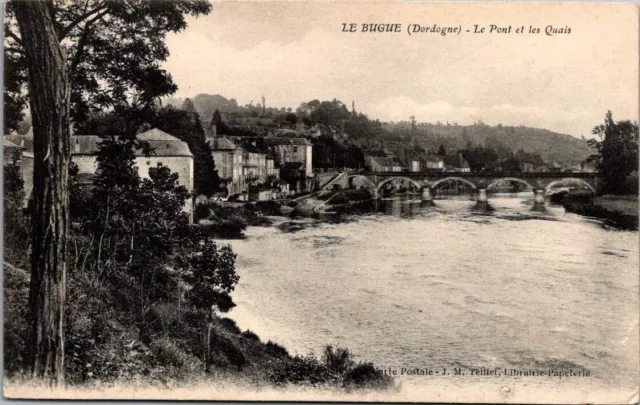 *47679 cpa Le Bugue - le Pont et les Quais