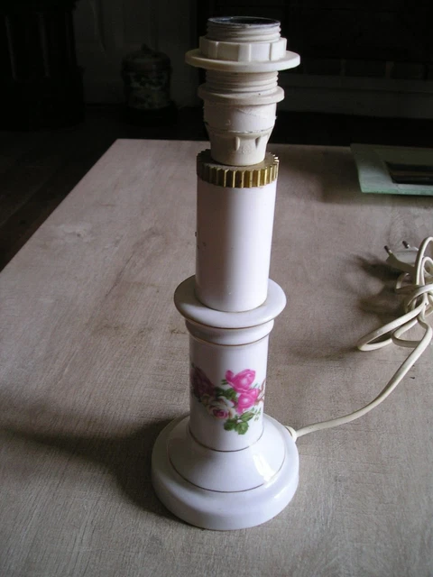 Lampe De Table Orientale électrifiée, Corps Porcelaine Imari, Style 19e
