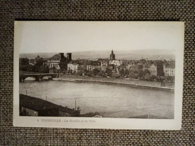 Cpa Thionville La Moselle Et La Ville