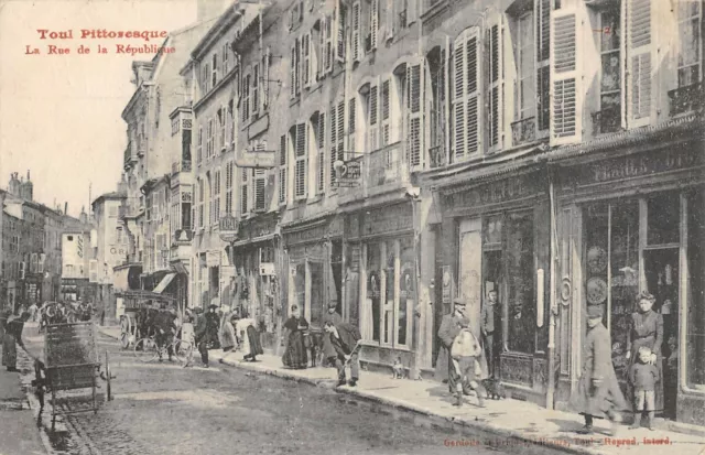 Cpa 54 Toul La Rue De La Republique