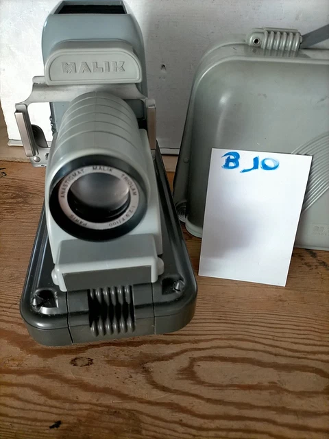 PROJECTEUR DE DIAPOSITIVES Malik - modèle 302- Année 1966 EUR 75,00 - FR