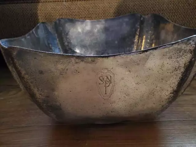 REED &amp; BARTON Serving Bowl Planter Silver Plated St. N Plaza