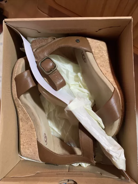 Ugg zoe outlet 2 wedge