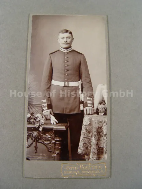 113823 Portrait CDV: Soldat, Kaiser Franz Garde Grenadier Regiment, Pickelhaube