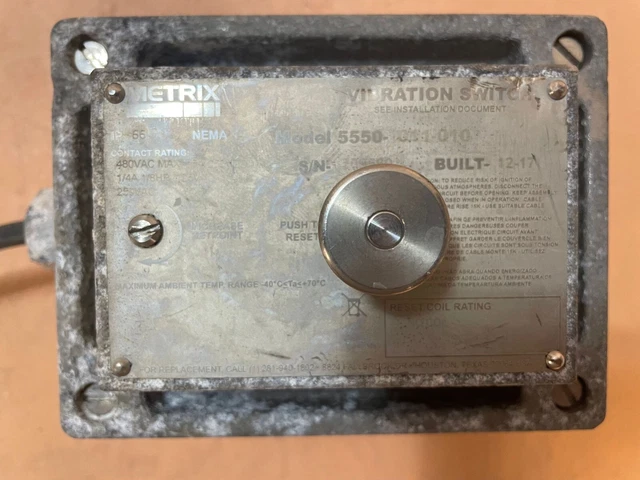 METRIX Vibration Switch Model: 5550-011-010 480 NEMA