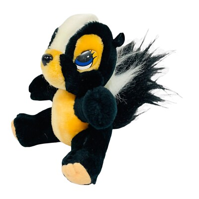 flower skunk plush