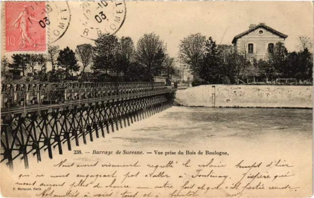 CPA Suresnes vue prise du Bois de Boulogne (1312926)